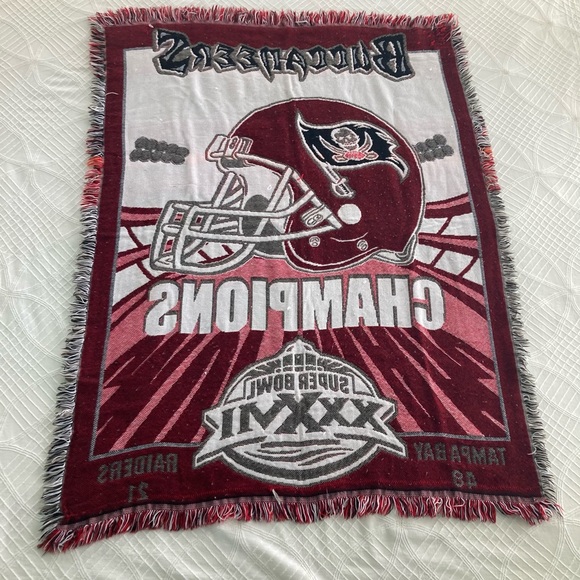 Tampa Bay Buccaneers Super Bowl Throw Blanket - Picture 2 of 2